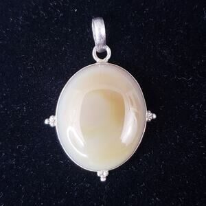 Oval Pendant in 925 Sterling Silver Setting